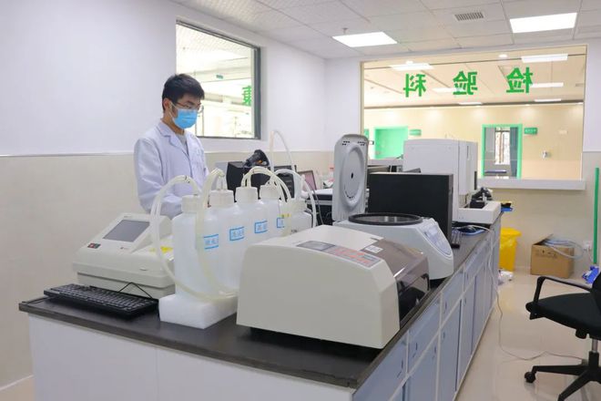 大冶市民家門口的健康守護站 又一社區衛生服務中心啟用，檢驗檢測服務再升級