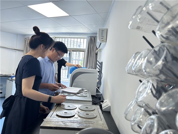 推動綠色生產，嚴守生態底線——市市場監管與生態環境局聯合監督檢查紀實